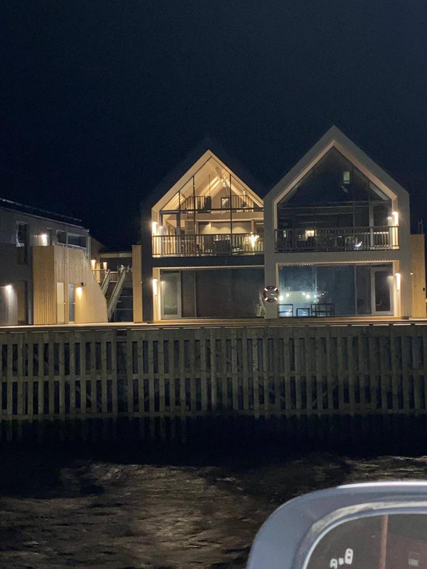 Ny Leilighet I Henningsvaer! Eksteriør billede