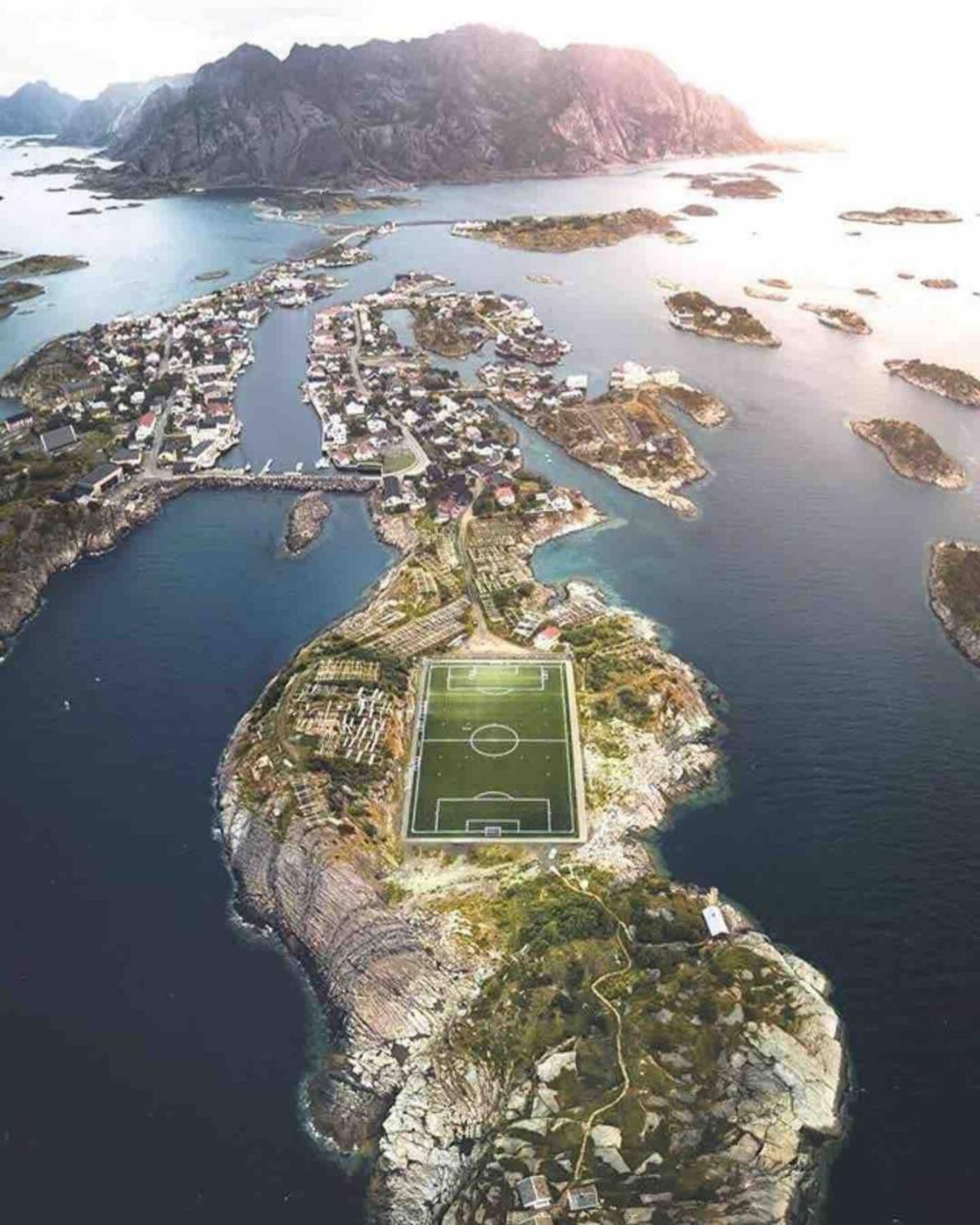 Ny Leilighet I Henningsvaer! Eksteriør billede